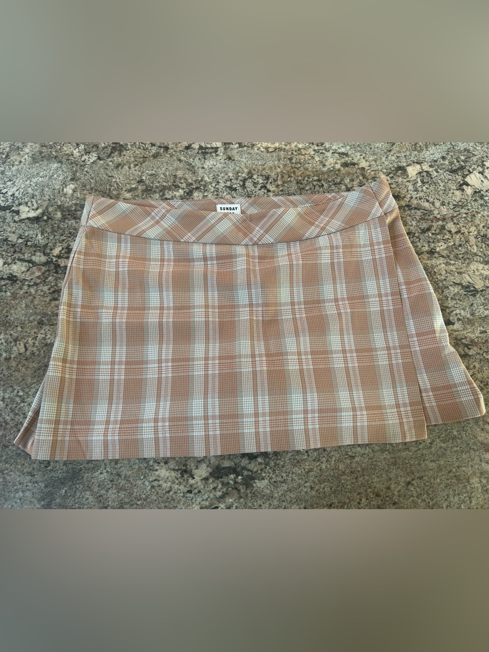 Aritzia Sunday Best Skort Sz 12
Nwot